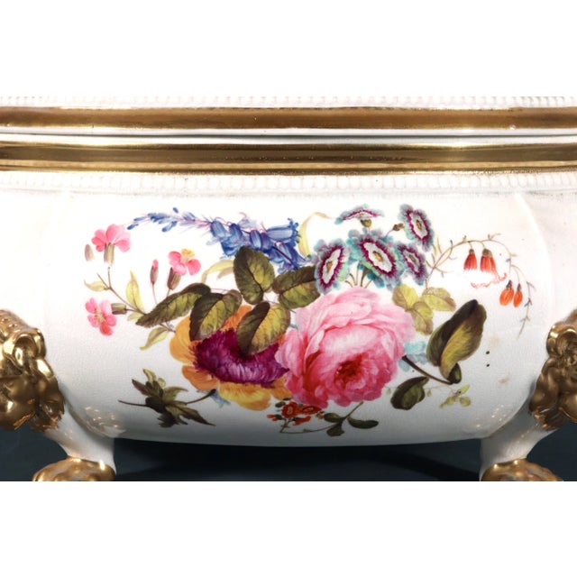 White Derby Porcelain Large Flower-Painted Soup Tureen, Cover and Stand With Gilt Lion Masks and Paw Feet, Circa 1815–1825 For Sale - Image 8 of 12