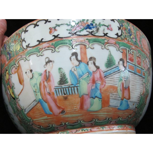 Chinese Export Porcelain Famille Rose Medallion 11" Punch Serving Bowl For Sale - Image 13 of 16