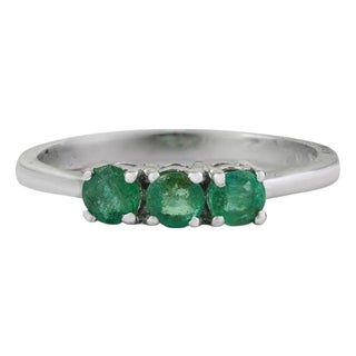 Classic Three Stone Round Emerald Ring in Sterling Silver for Her, Size 6 For Sale