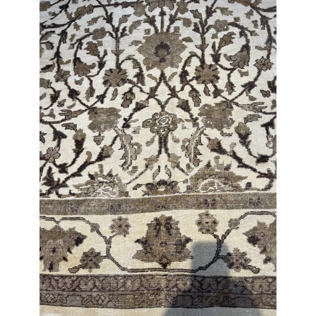 1920s Sultanabad Ivory Persian Rug For Sale In Los Angeles - Image 6 of 6