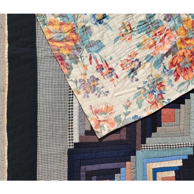 19th C Log Cabin Barn Raising Quilt For Sale - Image 4 of 6