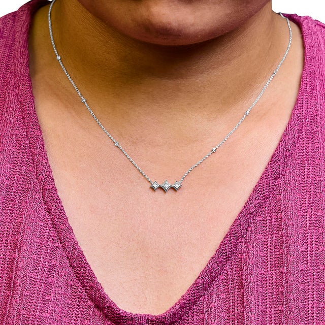 10K White Gold Bezel Set Princess Diamond 3 Stone Kite Shape and Station Necklace (H-I Color, SI2-I1 Clarity) - 18" Inches For Sale - Image 4 of 5