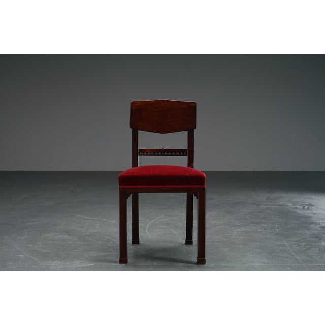 period: 1920s origin: The Netherlands dimensions: 86 x 45 x 39 cm material: mahogany. I have official proof of...