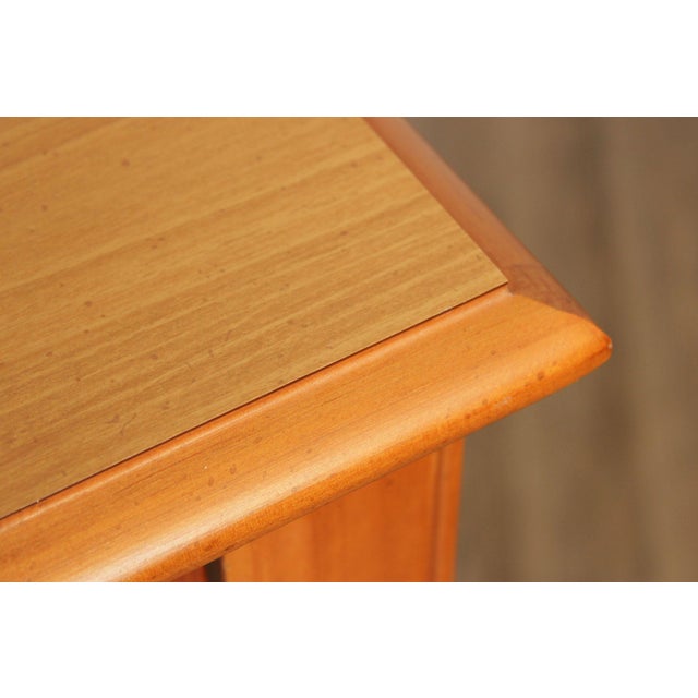 Stanley Furniture Pine and Wicker Chest of Drawers For Sale In Philadelphia - Image 6 of 18