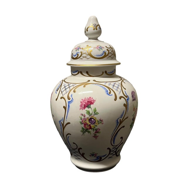 Traditional A Pair of Porcelain Hand Painted Jars For Sale - Image 3 of 9