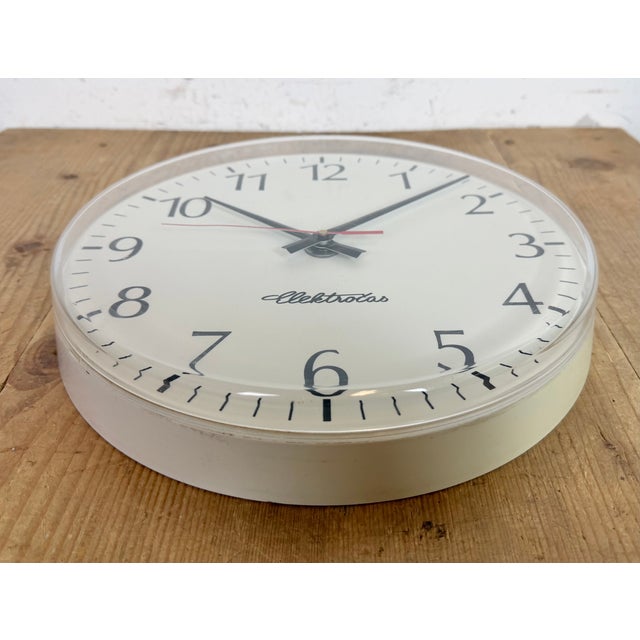 Vintage Office Wall Clock from Elektročas, 1990s For Sale - Image 9 of 18