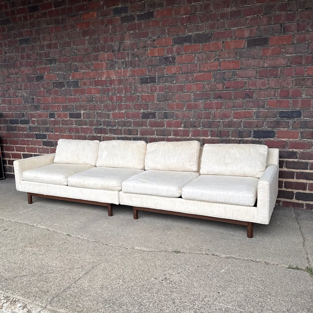Mid-Century Modern Selig 2 Piece Sectional Sofa Mid Century Modern For Sale - Image 3 of 11