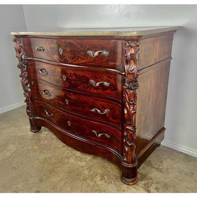19th Century English Marble-Top Commode in Feathered Mahogany For Sale - Image 14 of 17