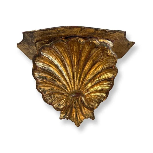 Great Italian shells pair of Italian brackets in Gilded Wood.