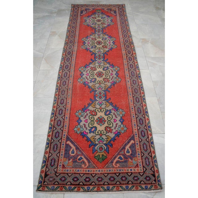 Vintage Turkish Hand-Knotted Short Runner Rug Hallway Decor - 2′10″ × 9′6″ For Sale - Image 4 of 13