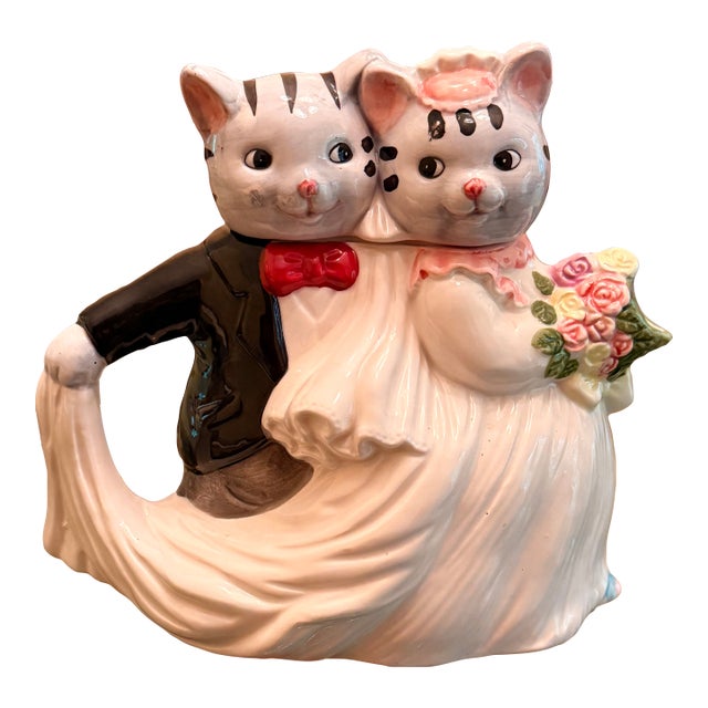 Vintage Oci Omnibus "Wedding Cats" (Or "Bride and Groom Cats") Ceramic Novelty Teapot. For Sale