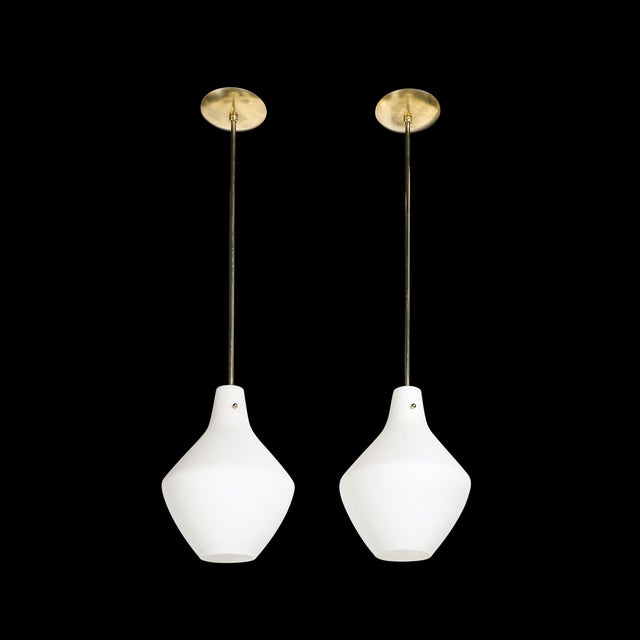 Pair of Mid-Century Hand-Blown Frosted Organic Murano Glass Pendant Chandeliers For Sale In New York - Image 6 of 13