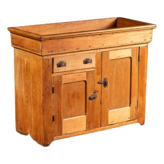 Late 19th Century Early American Pine Dry Sink Cabinet For Sale