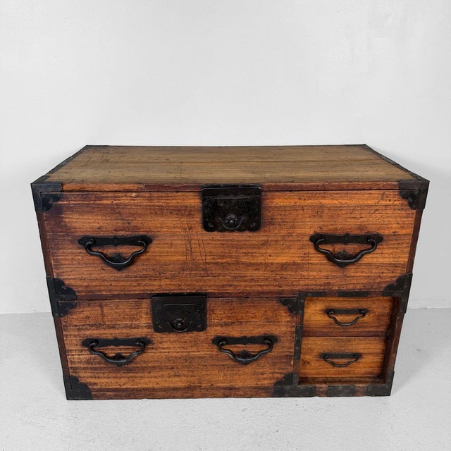 19th Century Antique Taishō Japanese Tansu Chest of Drawers, Japan, 1890s For Sale - Image 5 of 13
