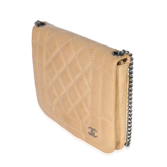 With all the hallmarks of a classic Chanel accessory, this CC quilted zip-around wallet features the house’s iconic logo...