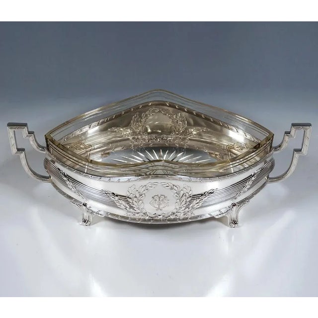 Art Nouveau Silver Jardiniere in Navette Form by Hermann Schrader, Germany, 1907 For Sale - Image 3 of 10
