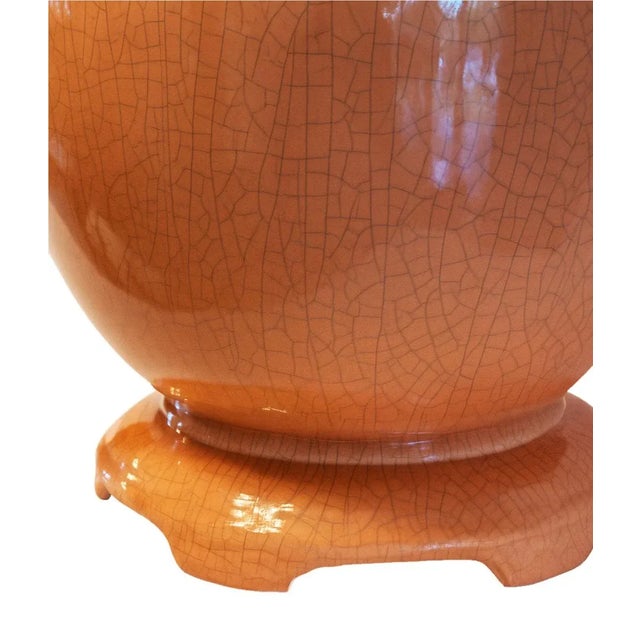 Vintage Large Palm Beach-Style High-Gloss Coral Colored Ceramic Table Lamp With Crackle Glaze & Ming-Style Base For Sale In Naples, FL - Image 6 of 6