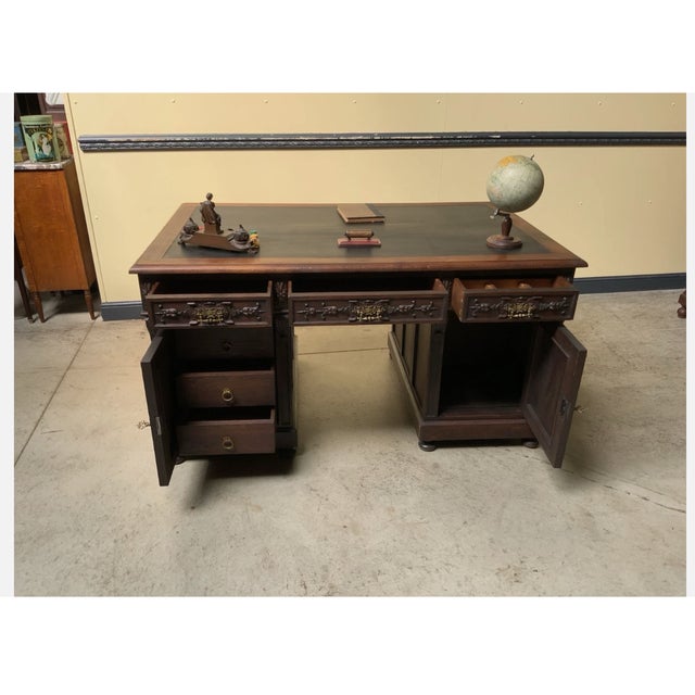 Brown Antique Neo-Renaissance Desk in Oak, 1880 For Sale - Image 8 of 18