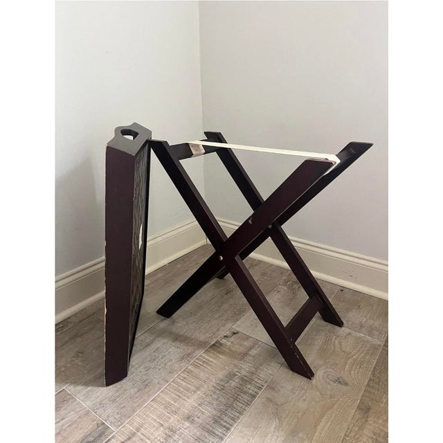1980s Dark Wood Folding Butler Tray Table Woven Bamboo Inlay Removable Serving Tray For Sale In Baton Rouge - Image 6 of 13