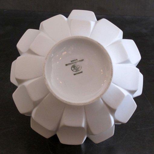 Heinrich Fuchs “Archais” Series for Lorenz Hutschenreuther, 1970 For Sale In Los Angeles - Image 6 of 6