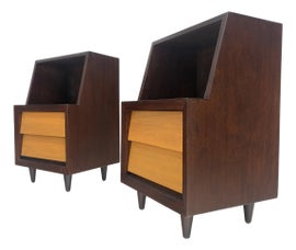 Example of Dunbar Furniture Nightstands