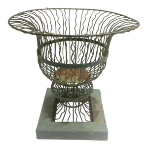 Victorian Style Wire Garden Urn Planter – French Country Metal Jardiniere
