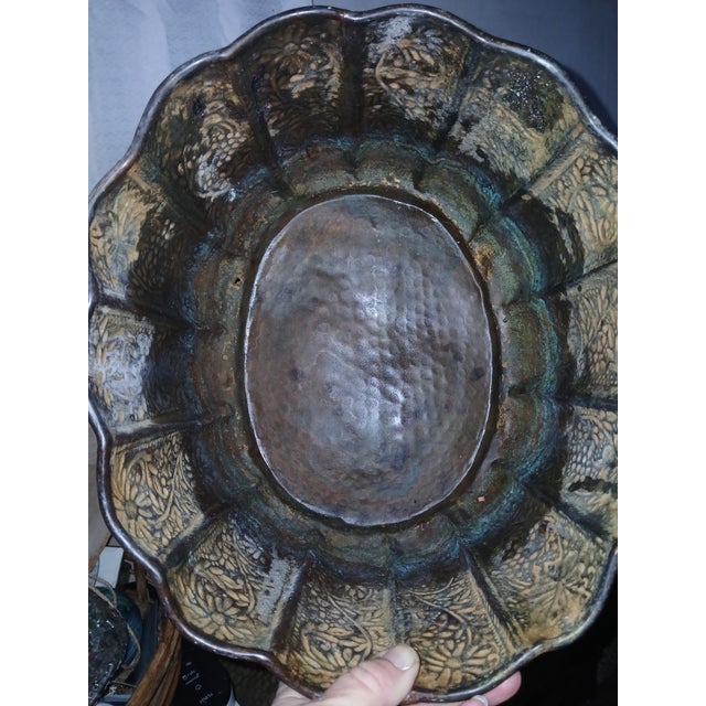 Late 19th Century Victorian Repousse Copper Floral Scalloped Jardiniere Planter For Sale In Naples, FL - Image 6 of 8