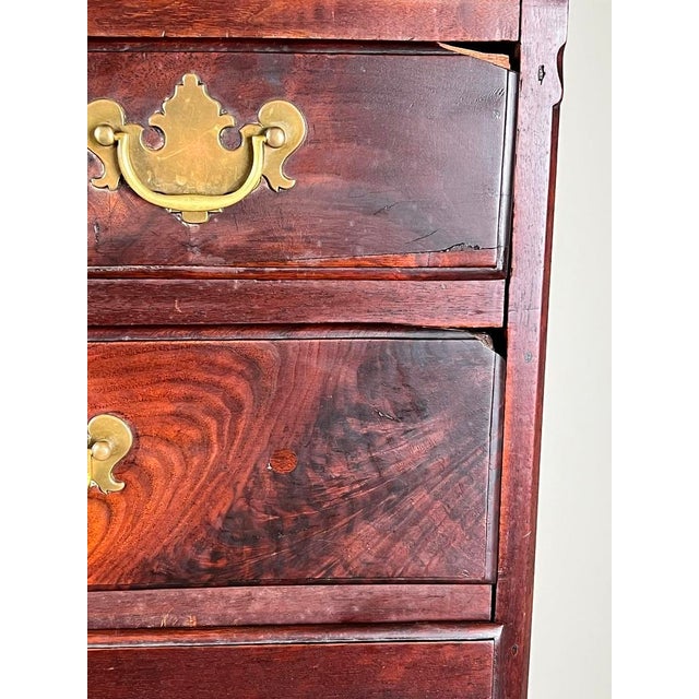 Antique Queen Anne Walnut Chest on Frame With Drake Feet Probably Irish C. Late 18th Century For Sale In Boston - Image 6 of 9