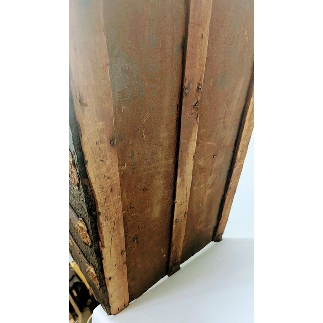 Black Antique Enormous Master Craftsman Steamer Trunk For Sale - Image 8 of 12