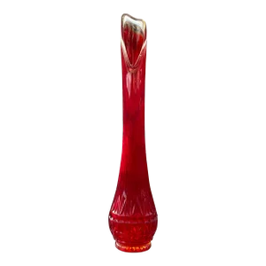 1960s L.E. Smith Simplicity Swung Vase