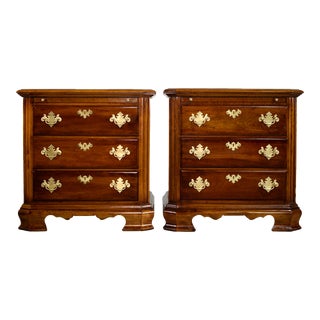 Vintage American Craftsman Collection Chippendale Nightstands by Stanley - a Pair For Sale