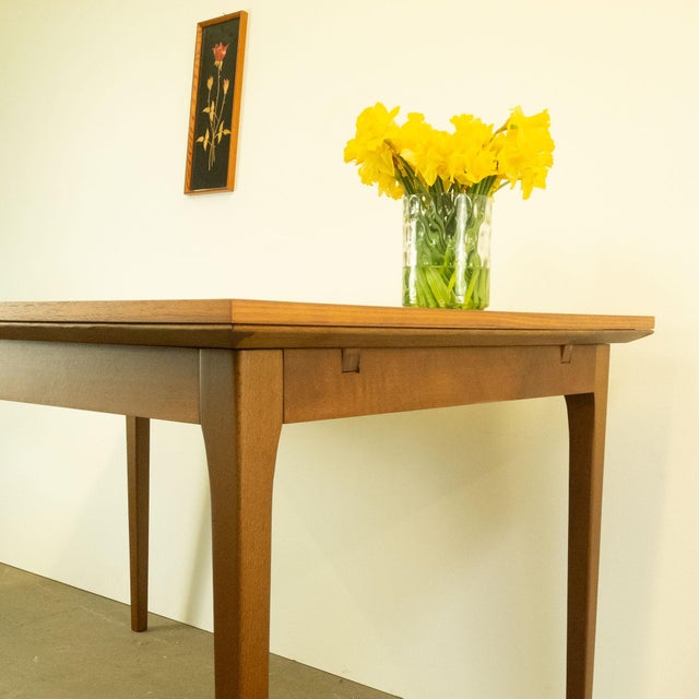 Mid-Century Modern Extendable Dining Table in Walnut & Beech from Lübke, 1960s For Sale - Image 3 of 15