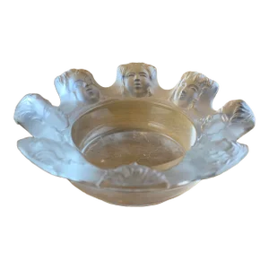 Mid 20th Century Vintage Lalique ‘Saint Nicolas' Crystal Ashtray