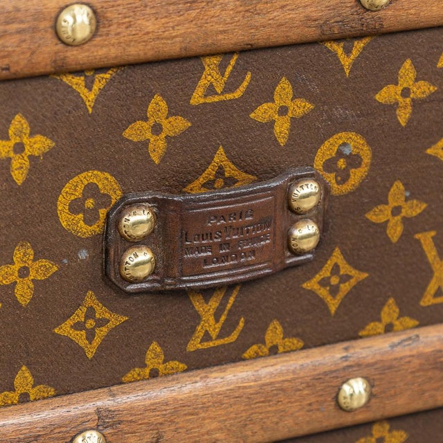 Antique 20th Century Courier Trunk in Monogram Canvas from Louis Vuitton, France, 1910s For Sale - Image 6 of 18