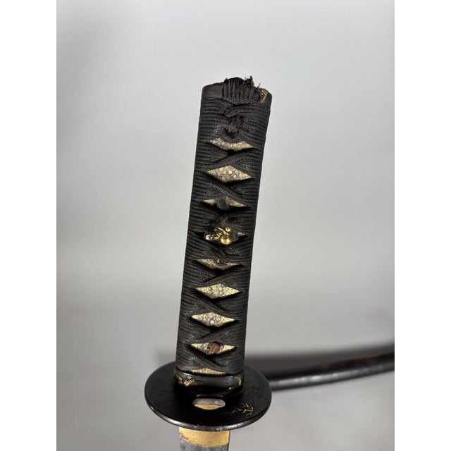 17th Century Wakizashi, Edo period, Japan, 17th-18th century. Sword For Sale - Image 5 of 12