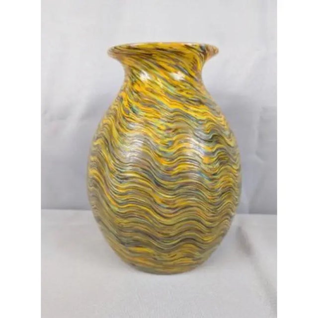 1980s Large Hand-Blown Iridescent Studio Art Glass Vase - Pulled Feather Design For Sale - Image 13 of 17