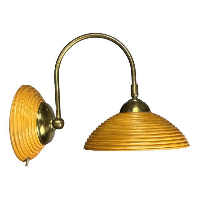 Mid-Century Pencil Reed Rattan Bamboo and Brass Wall Sconce, Italy, 1970s For Sale