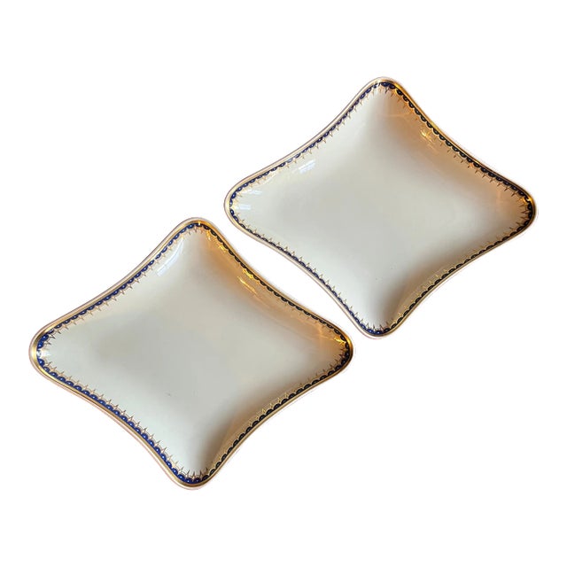 Large Antique Early 19th Century Wedgwood Creamware Diamond Shape Serving Dishes or Bowls - a Pair For Sale