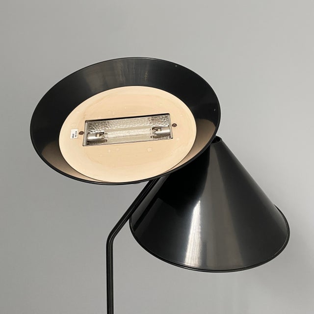 Metal Italian Modern Floor Lamp Pascal by Vico Magistretti for Oluce, 1980s For Sale - Image 7 of 18