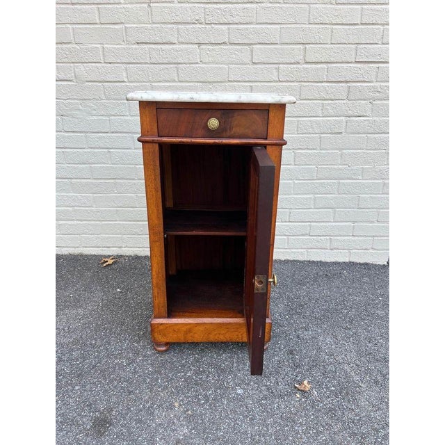 Wood Antique 19th Century Victorian Style Marquetry King Wood Inlaid Marble Side Cabinet. For Sale - Image 7 of 10