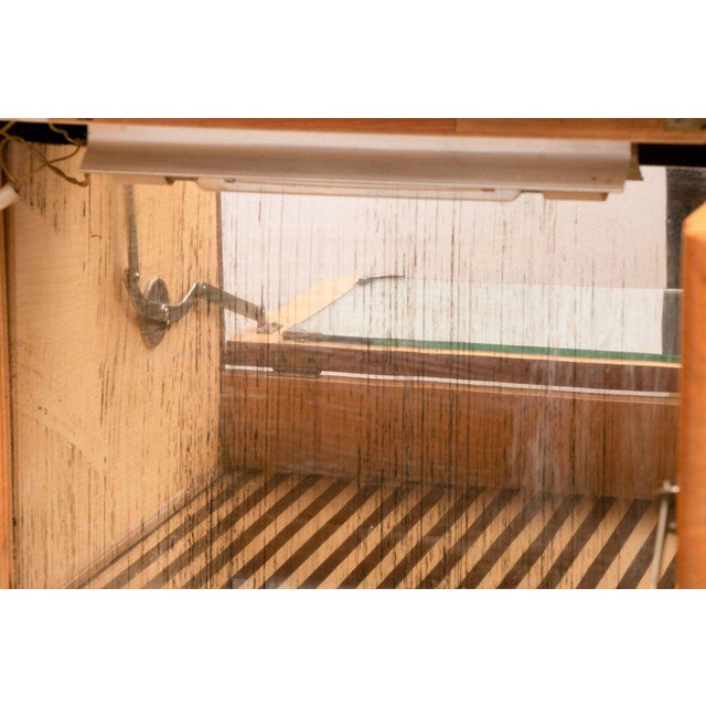 Art Deco Fall Front Cocktail Cabinet in Birdseye Maple from British Emanuel Furniture, 1930s For Sale - Image 12 of 18