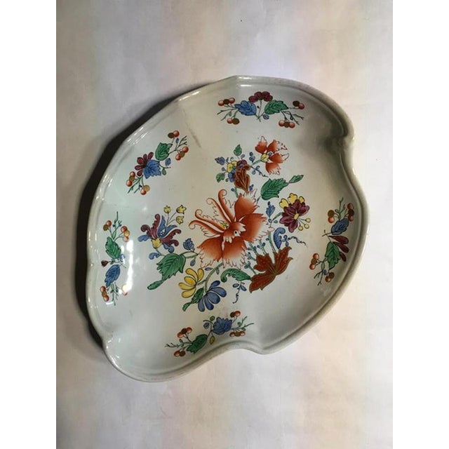 Richard Ginori mid-18th century porcelain hand painted with Tulip Decor bowl. This is a beautiful antique piece of this...