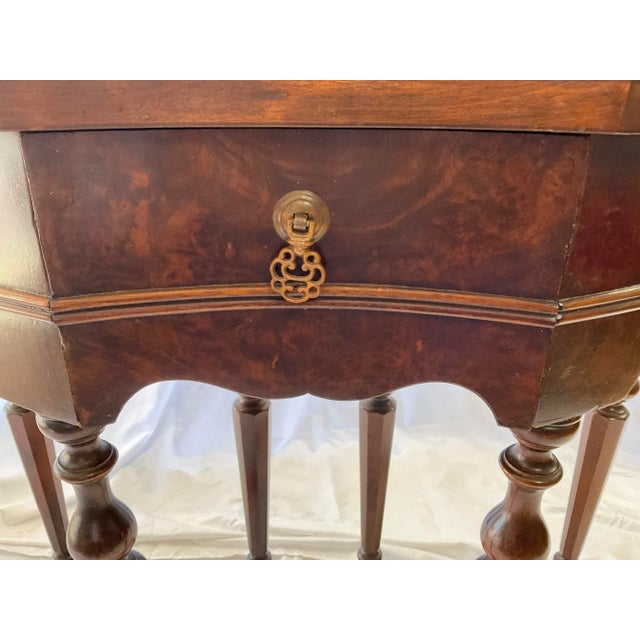 Hastings Early 20th Century Hastings Burled Walnut Gate Leg Flip Top Demi-Lune Table For Sale - Image 4 of 10