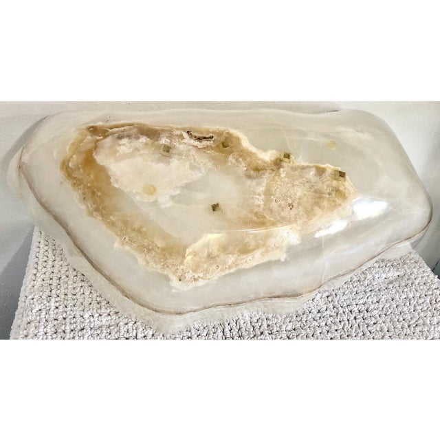 Late 20th Century Natural White Onyx Hand-Carved Freeform Bowl For Sale - Image 5 of 5