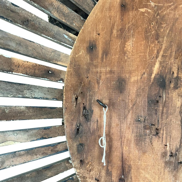 Monumental Spanish Colonial Giltwood Sunburst Reliquary Cross, New Mexico 1700s For Sale - Image 9 of 14