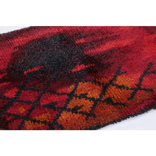 1960s Vintage Swedish Rya Rug With Crimson and Orange Abstract Pattern - Rug & Kilim For Sale - Image 5 of 9