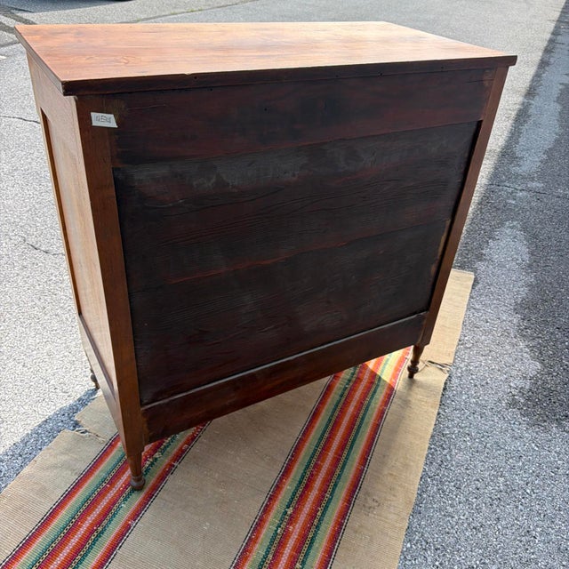 Antique Walnut Sheraton Chest of Drawers, Circa 1810-1820, Western Pennsylvania For Sale - Image 12 of 18