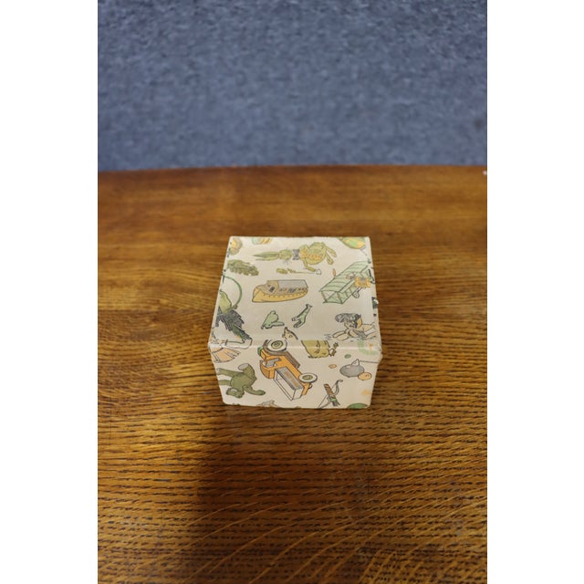 Antique Victorian Children’s Shoes & Illustrated Keepsake Box, 3-Piece Group For Sale - Image 9 of 16