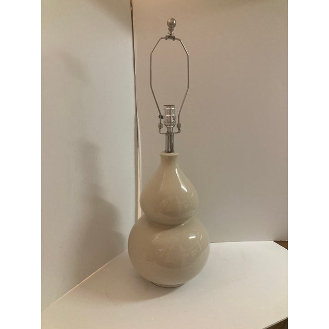 2000 - 2009 Beige Ceramic Gourd Table Lamp For Sale - Image 5 of 7