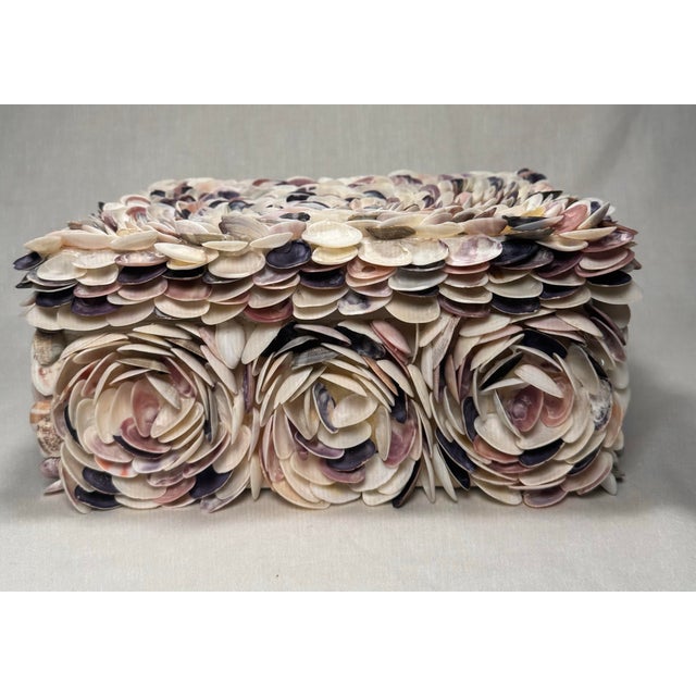 Mid 20th Century Vintage Coastal Rosette Encrusted Shell Lidded Decorative Organization Accessory Box For Sale - Image 5 of 12